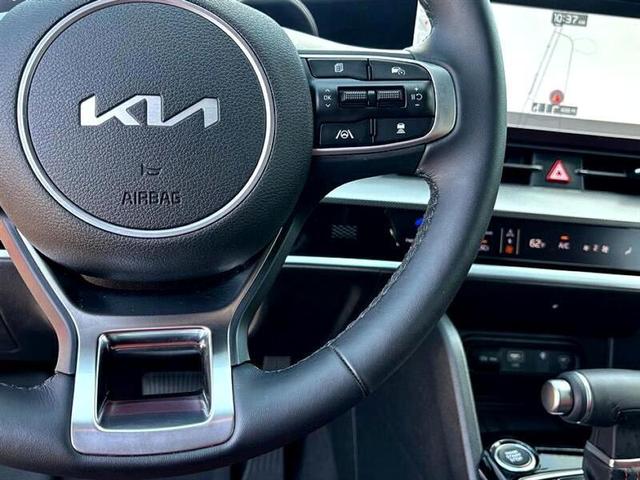 Photo of 2025 Gray Kia Sportage