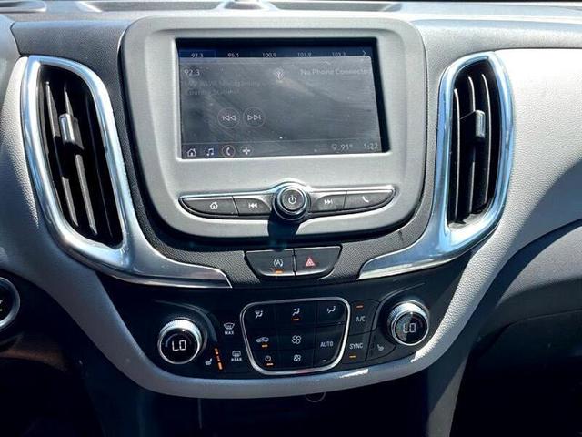 Photo of 2023 White Chevrolet Equinox