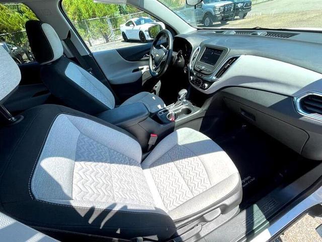 Photo of 2023 White Chevrolet Equinox