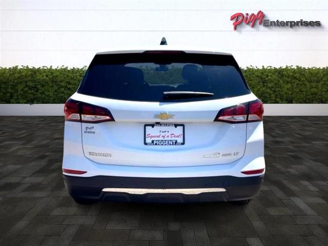 Photo of 2023 White Chevrolet Equinox