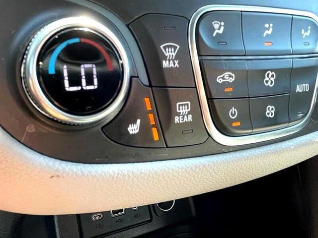 Photo of 2023 White Chevrolet Equinox