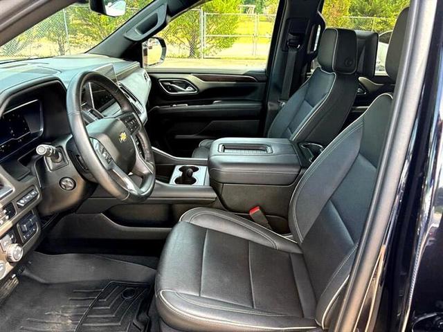 Photo of 2023 Blue Chevrolet Suburban