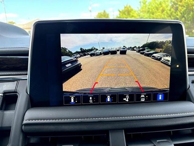 Photo of 2023 Blue Chevrolet Suburban