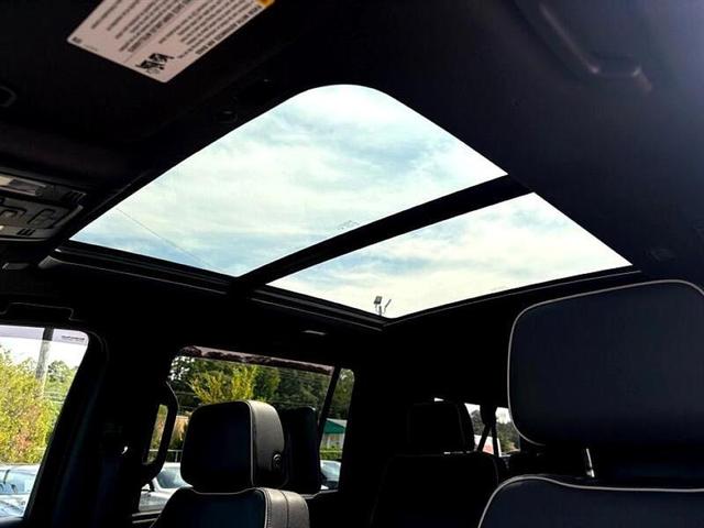 Photo of 2023 Blue Chevrolet Suburban