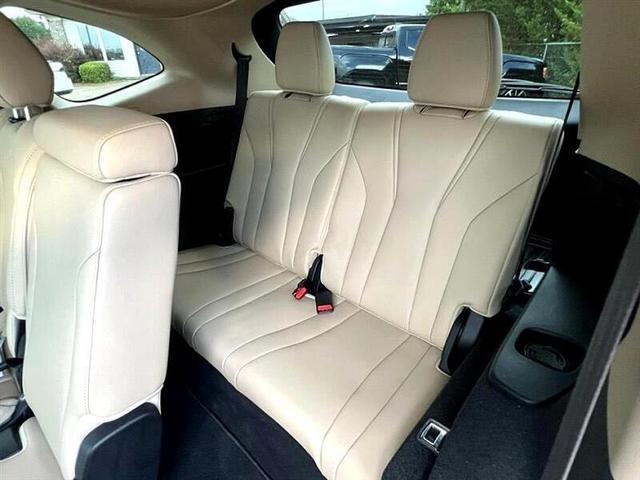 Photo of 2023 Blue Acura MDX