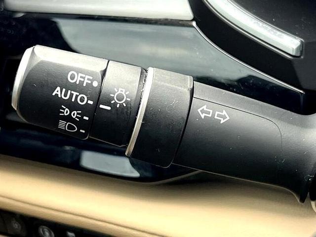Photo of 2023 Blue Acura MDX
