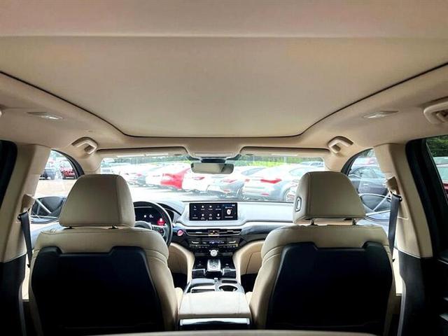 Photo of 2023 Blue Acura MDX