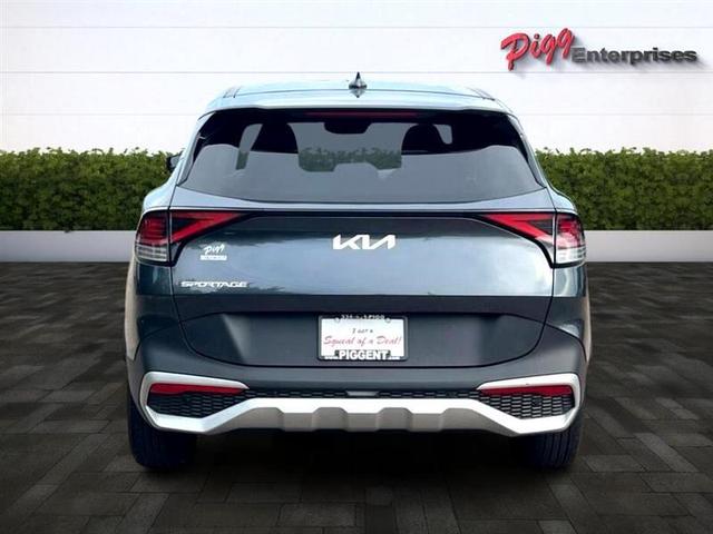 Photo of 2024 Gray Kia Sportage