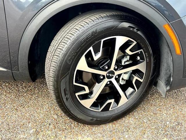 Photo of 2024 Gray Kia Sportage