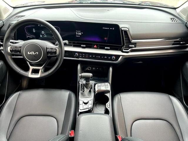 Photo of 2024 Gray Kia Sportage