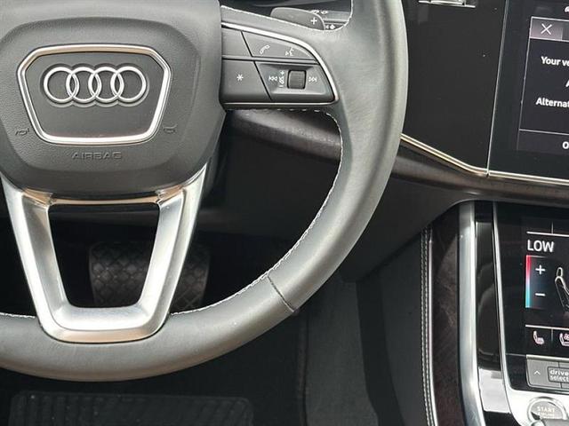 Photo of 2025 Glacier White Metallic Audi Q7