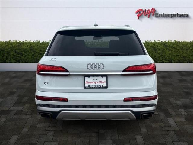 Photo of 2025 Glacier White Metallic Audi Q7