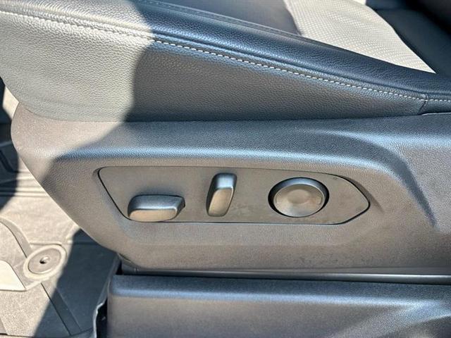 Photo of 2025 White Chevrolet Silverado 1500