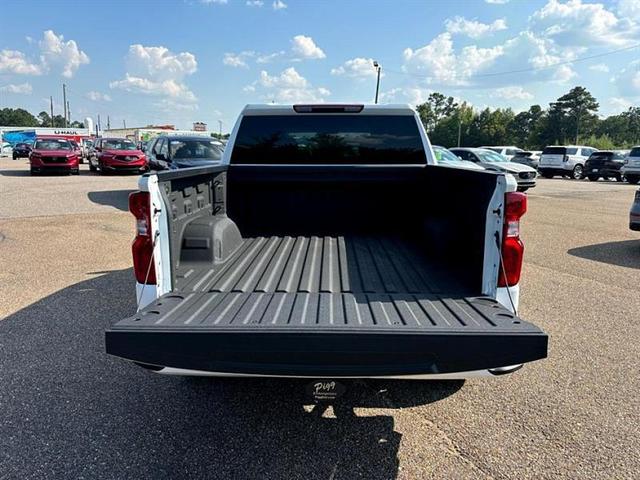 Photo of 2025 White Chevrolet Silverado 1500