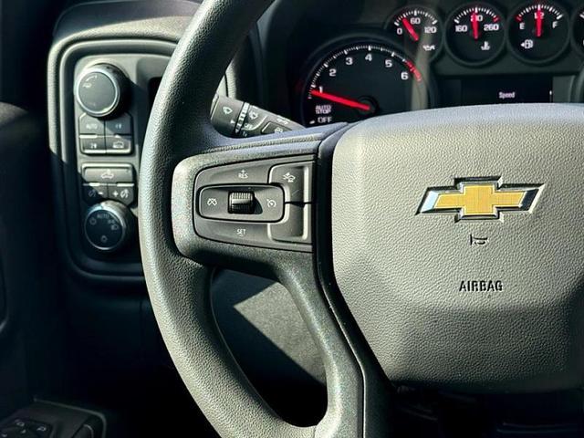 Photo of 2025 White Chevrolet Silverado 1500