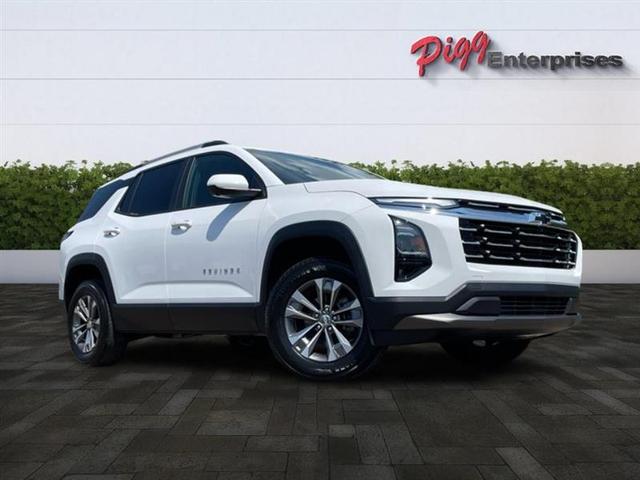 Photo of 2025 White Chevrolet Equinox