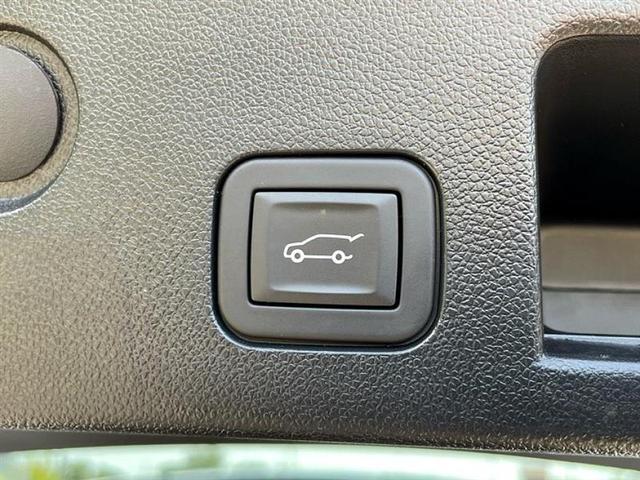 Photo of 2025 White Chevrolet Equinox