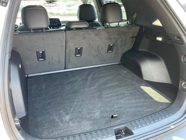 Photo of 2025 White Chevrolet Equinox