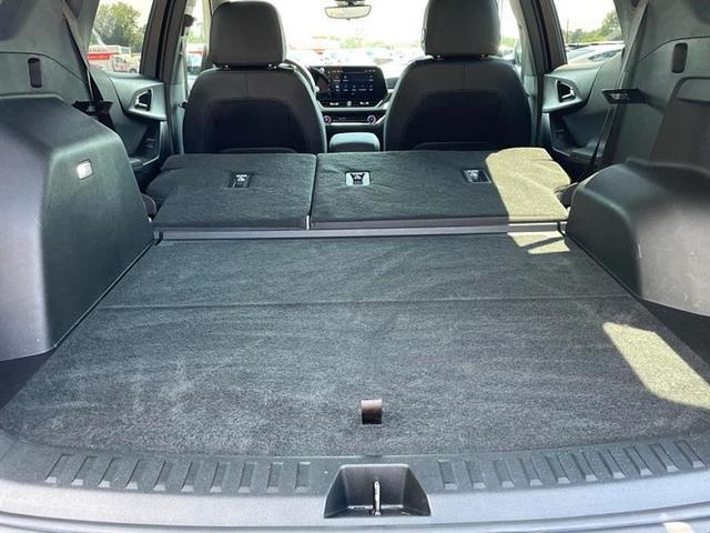 Photo of 2025 White Chevrolet Equinox