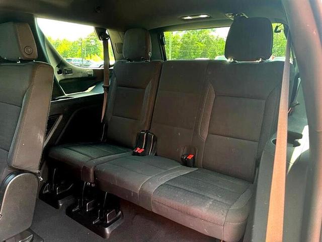Photo of 2022 White GMC Yukon