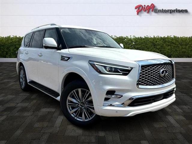 Photo of 2023 Moonstone White INFINITI QX80
