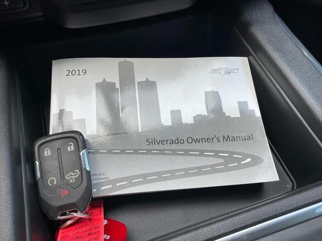 Photo of 2019 White Chevrolet Silverado 1500