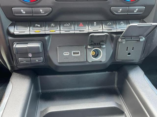 Photo of 2019 White Chevrolet Silverado 1500
