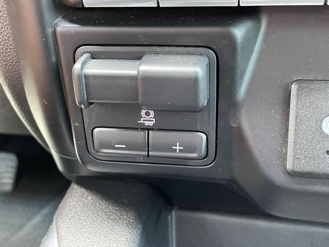 Photo of 2019 White Chevrolet Silverado 1500