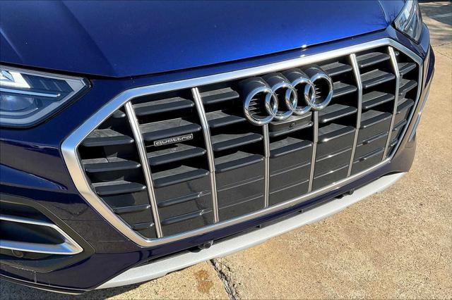 Photo of 2021 Navarra Blue Metallic Audi Q5