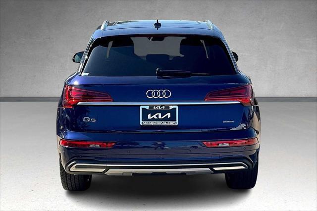 Photo of 2021 Navarra Blue Metallic Audi Q5