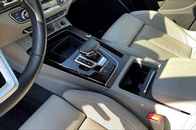 Photo of 2021 Navarra Blue Metallic Audi Q5