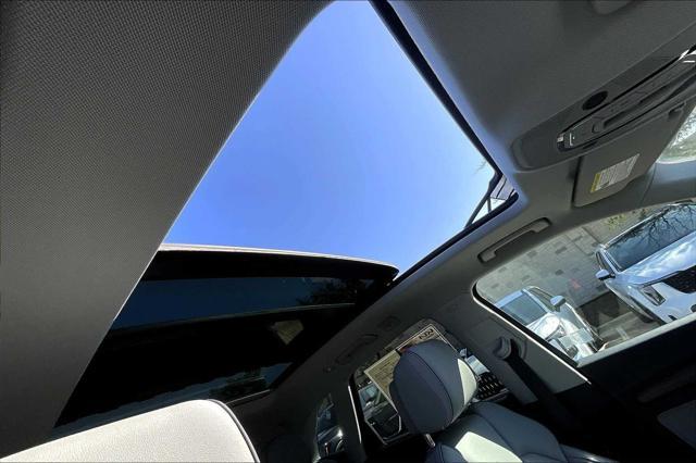 Photo of 2021 Navarra Blue Metallic Audi Q5