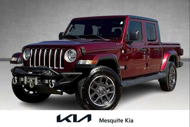Photo of 2022 Snazzberry Pearlcoat Jeep Gladiator