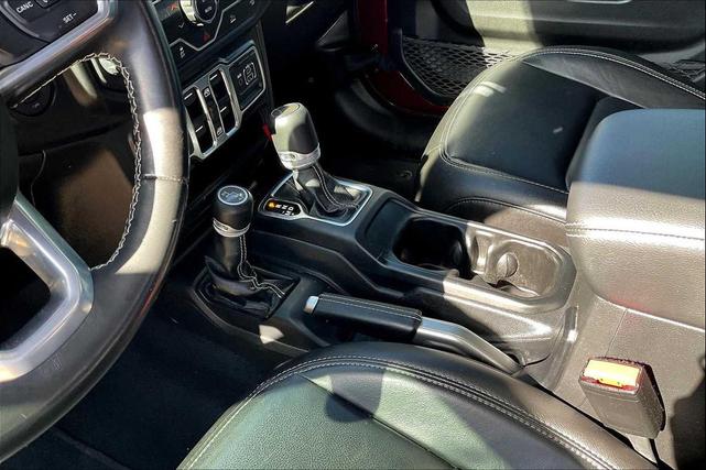 Photo of 2022 Snazzberry Pearlcoat Jeep Gladiator