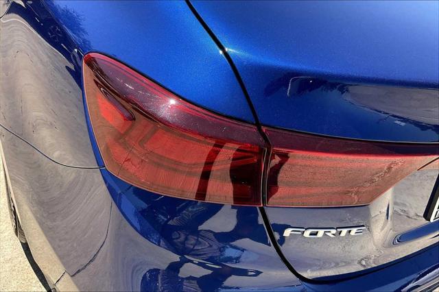 Photo of 2023 Deep Sea Blue Kia Forte