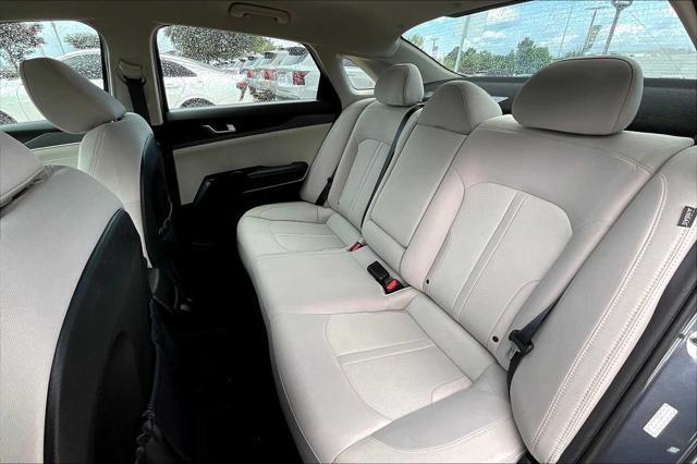 Photo of 2022 Gravity Gray Kia K5