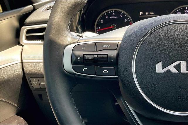 Photo of 2024 Wolf Gray Kia K5
