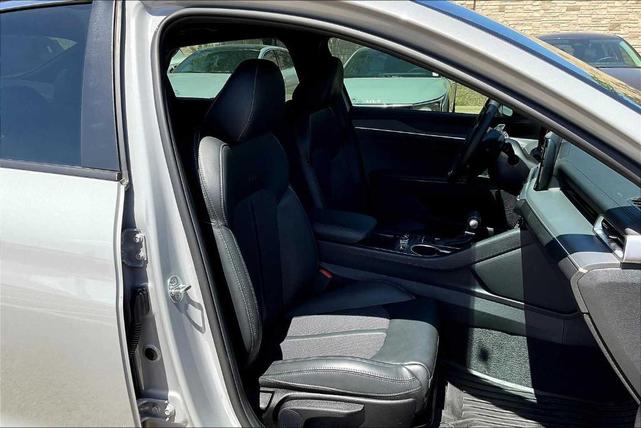 Photo of 2024 Wolf Gray Kia K5