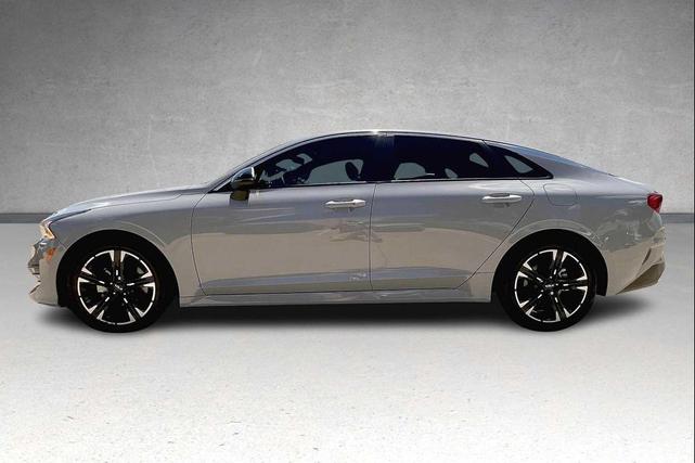 Photo of 2024 Wolf Gray Kia K5