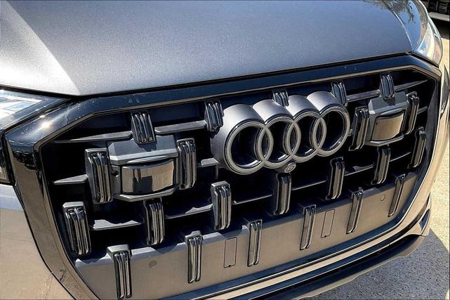 Photo of 2025 Samurai Gray Metallic Audi Q7