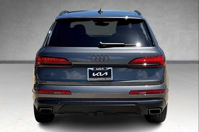 Photo of 2025 Samurai Gray Metallic Audi Q7