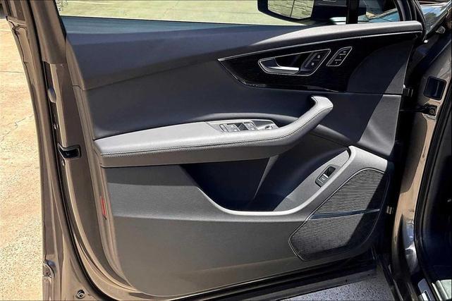 Photo of 2025 Samurai Gray Metallic Audi Q7