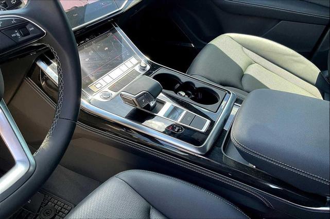 Photo of 2025 Samurai Gray Metallic Audi Q7