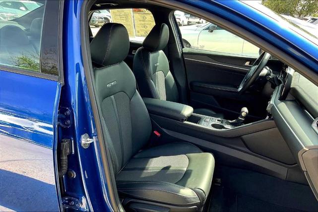 Photo of 2022 Sapphire Blue Kia K5