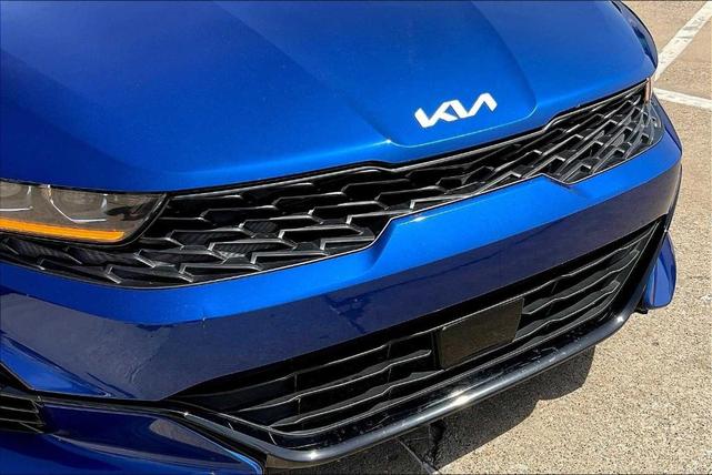 Photo of 2022 Sapphire Blue Kia K5