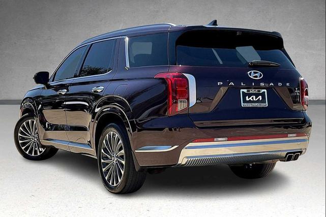 Photo of 2024 Burgundy Hyundai PALISADE