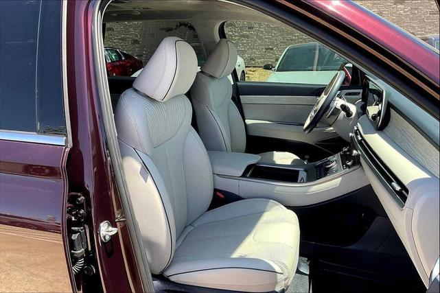 Photo of 2024 Burgundy Hyundai PALISADE