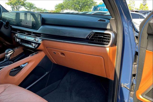 Photo of 2024 Midnight Black Kia Telluride
