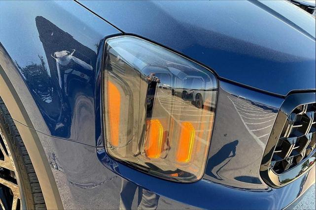 Photo of 2024 Midnight Black Kia Telluride