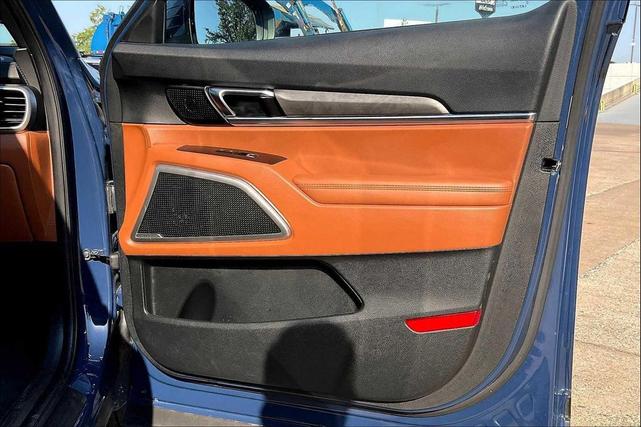 Photo of 2024 Midnight Black Kia Telluride